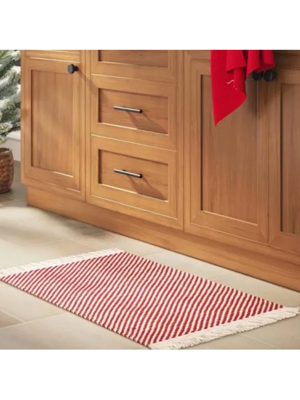 🆕- Threshold Kitchen Woven Red & White Striped Accent Rug 20x34